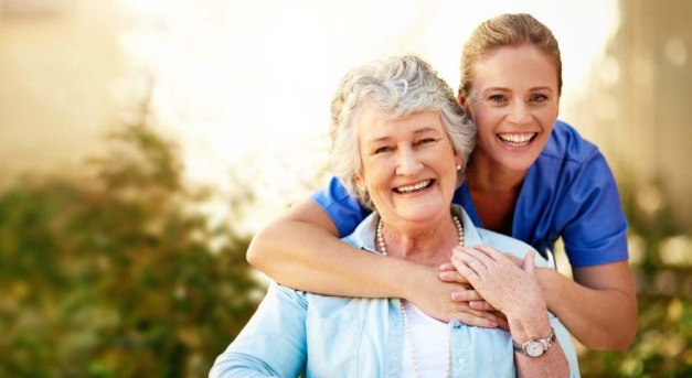 Gondozási juttatás, felelősségbiztosítás